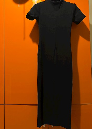Pull and Bear Siyah Minimal Maxi Elbise