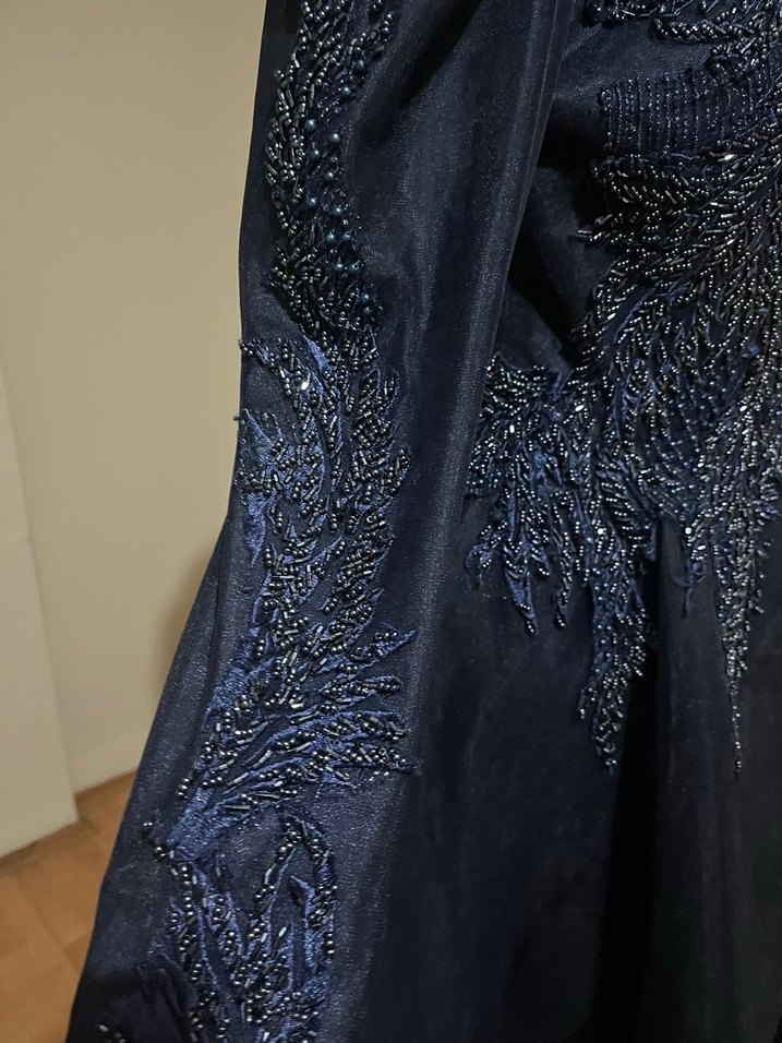 Boncuk İşlemeli Lacivert Uzun Gotik Abiye - Görsel 2