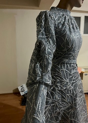 Gri sim işlemeli abiye - Görsel 3