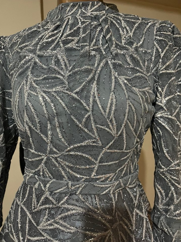 Gri sim işlemeli abiye - Görsel 2