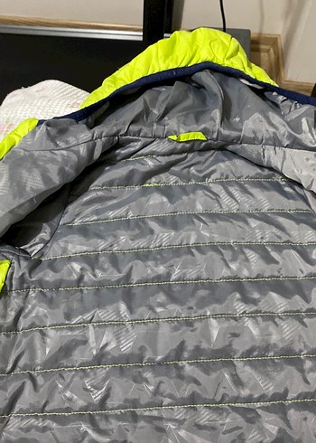 4 Yaş Beden Erkek Çocuk Renkli Kapüşonlu Fermuarlı Ceket