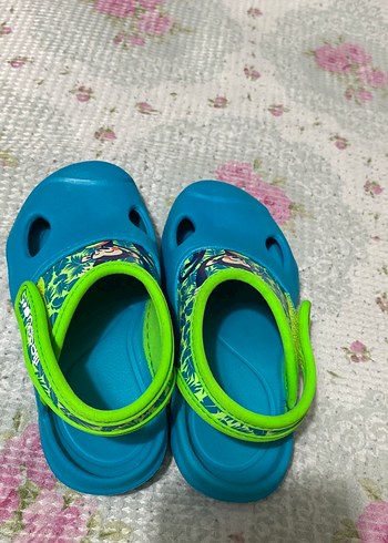 Decathlon Renkli Baskılı Velcro Erkek Çocuk Terliği