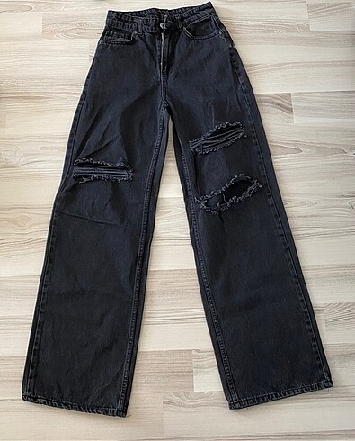 yırtık bol paça jeans