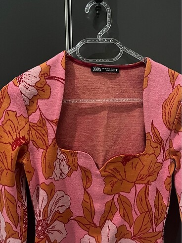 Zara Ara Bel Crop kesim Bluz