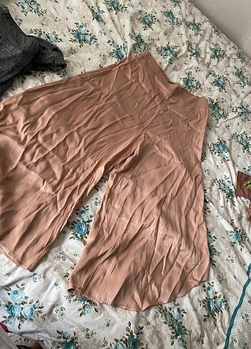 l Beden ten rengi Renk Zara etek pantolon 
