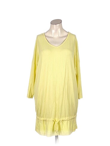 PreLoved Kısa Elbise %70 İndirimli.