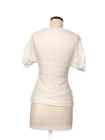 40 Beden Red Valentino Bluz %70 İndirimli.