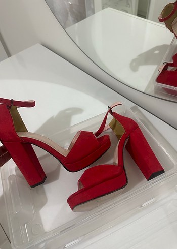 Kırmızı Süet Platform Topuklu Kadın Ayakkabı - Görsel 2