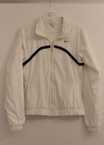 Beyaz Fermuarlı Nike Kadın alt üst takımı - Görsel 3