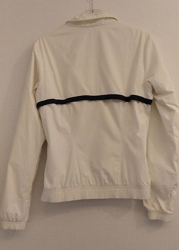 Beyaz Fermuarlı Nike Kadın alt üst takımı - Görsel 2