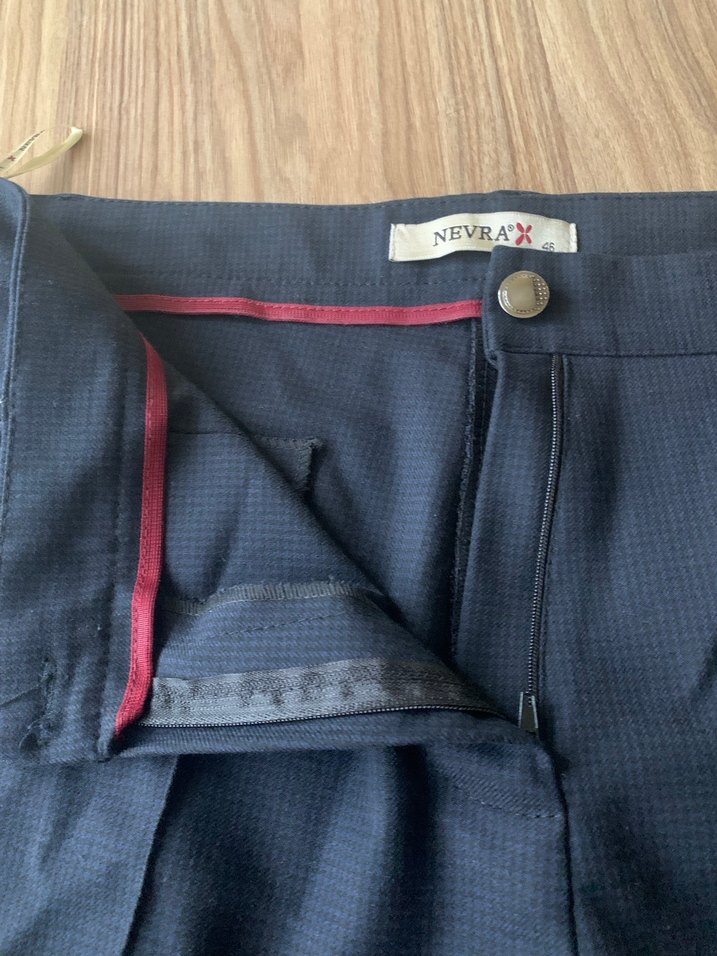 SiyahDüğmeli Kadın Kumaş Pantolon - Görsel 2