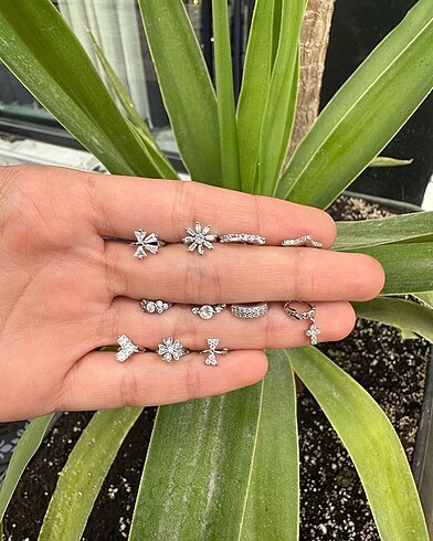Beden Taşlı Halka Piercing