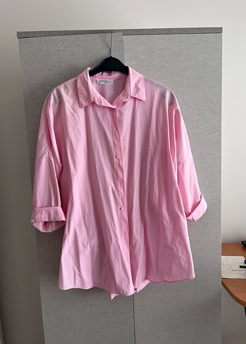 Pembe Düğmeli Gömlek