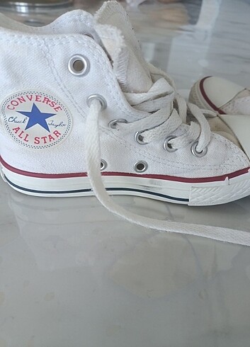 28 Beden beyaz Renk Orjinal Converse 