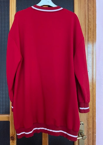 l Beden Nakışlı Kırmızı Sweatshirt