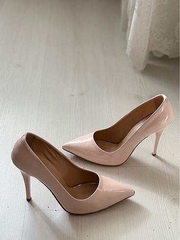 Diğer Pudra Stiletto