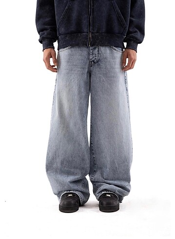 BAGGY PANTS