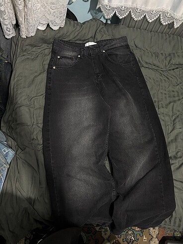BAGGY JEANS