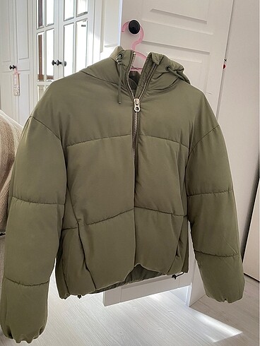 Bershka şişme mont