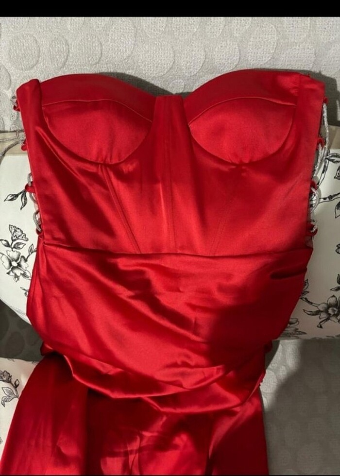 1 defa giyildi - Görsel 2