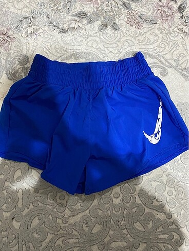 Nike şort