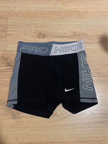 Nike pro şort