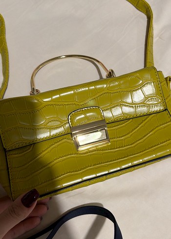 Sarı Deri Yılan Desenli Tokalı Kadın Çanta - Görsel 2