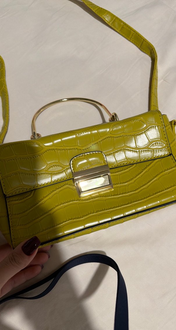 Sarı Deri Yılan Desenli Tokalı Kadın Çanta - Görsel 2