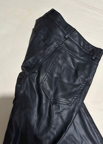 Kadın Siyah Deri Kemerli Midi Pantolon - Görsel 5