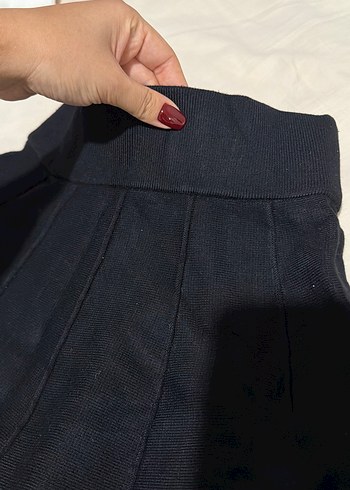 Siyah Pileli Mini Etek - Görsel 3