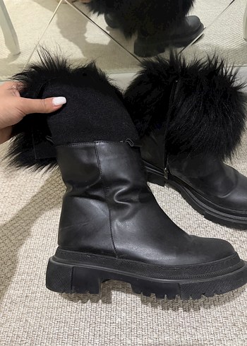 Siyah çıkarılabilen Peluş Detaylı Platform Topuklu Bot - Görsel 5