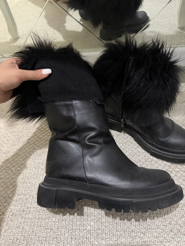 Siyah çıkarılabilen Peluş Detaylı Platform Topuklu Bot - Görsel 5