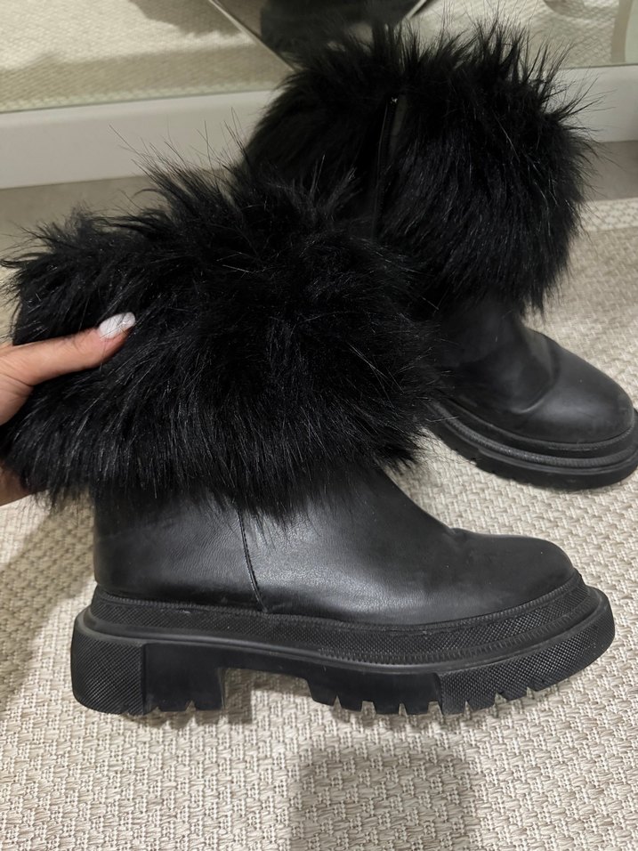 Siyah çıkarılabilen Peluş Detaylı Platform Topuklu Bot - Görsel 4