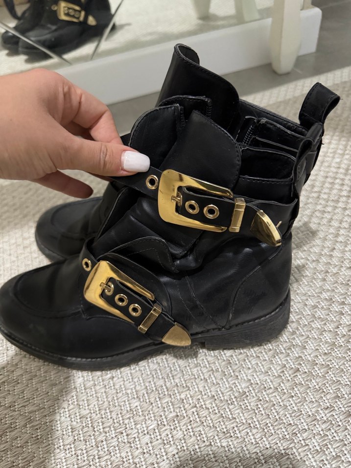 Kadın Siyah Deri Tokalı Botlar - Görsel 5