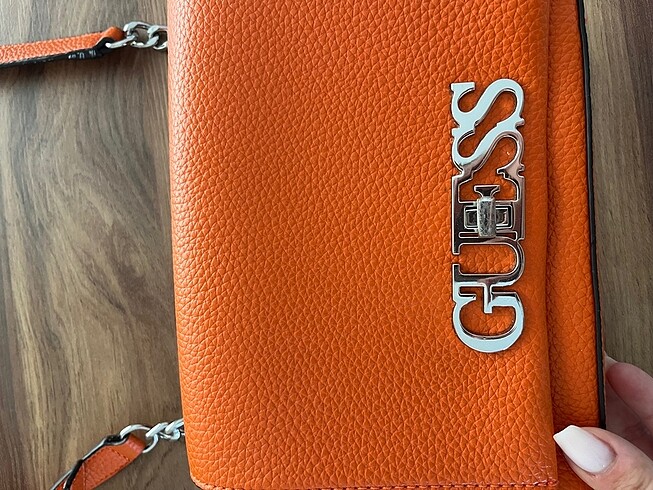 Guess turuncu çanta