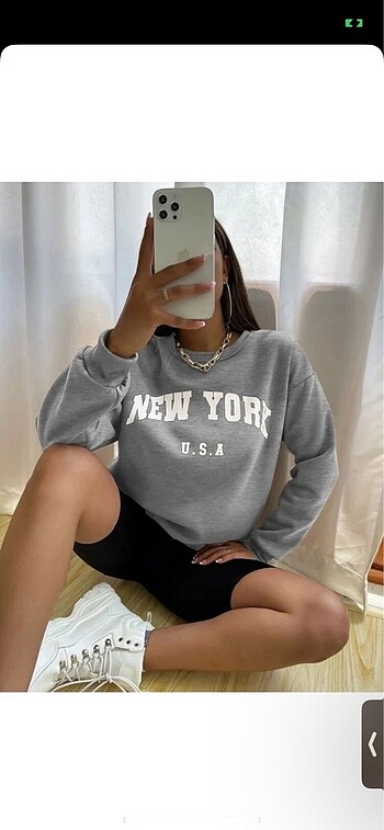 Sweatshirt