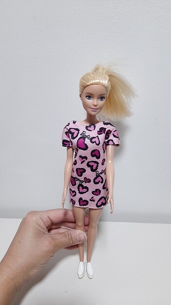 Barbie bebek