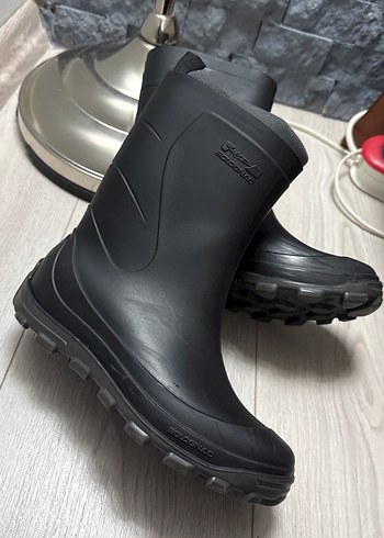Decathlon Erkek Çocuk Siyah Lastik Bot Velcro