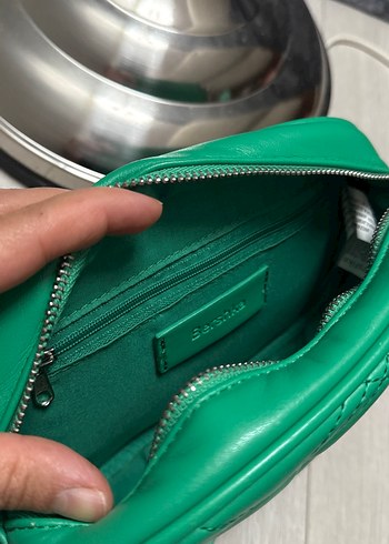 Zincir Detaylı Yeşil Deri Kadın Çanta - Görsel 9
