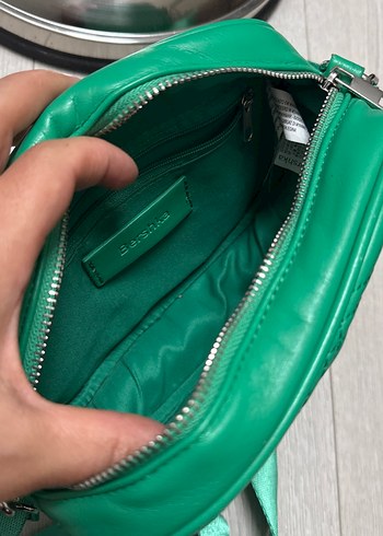 Zincir Detaylı Yeşil Deri Kadın Çanta - Görsel 8