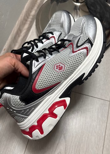 41 Beden gri Renk Gri Yılan Desenli Bağcıklı Spor Ayakkabı marka sıfır ayarında