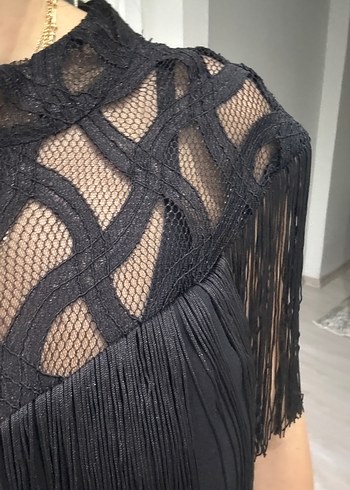 Siyah Püsküllü Midi V Yaka Ofis Elbisesi - Görsel 4