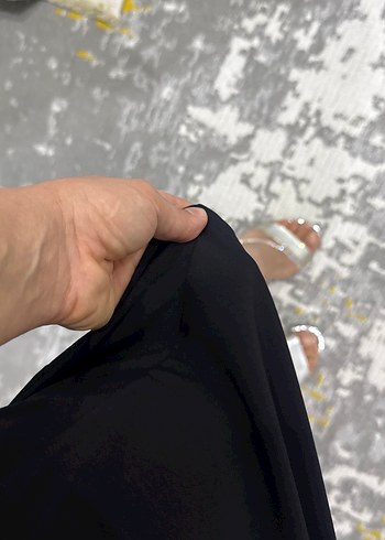 Siyah Püsküllü Midi V Yaka Ofis Elbisesi - Görsel 5