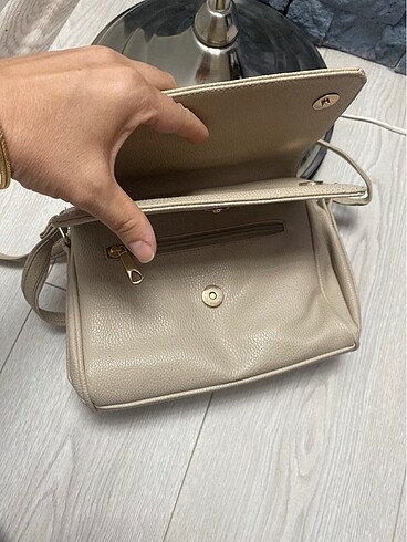 Sağlam hasarsız 6 gözlü çok kullanışlı temiz çanta - Görsel 9