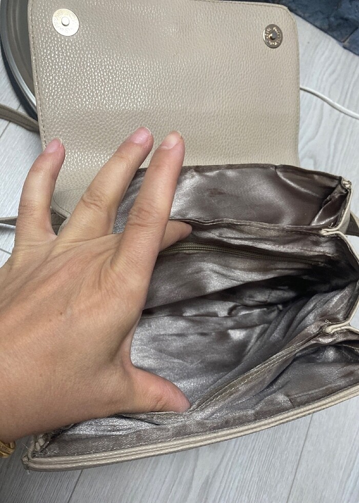 Sağlam hasarsız 6 gözlü çok kullanışlı temiz çanta - Görsel 5