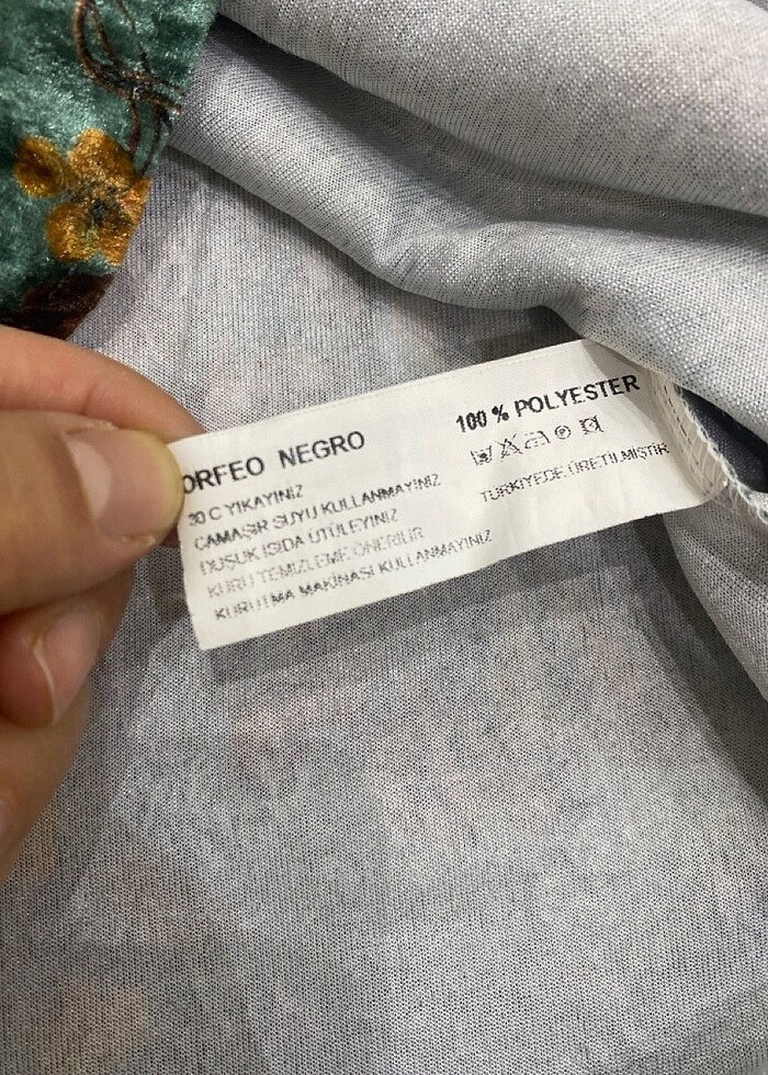 Marka inde kadife desenli - Görsel 4