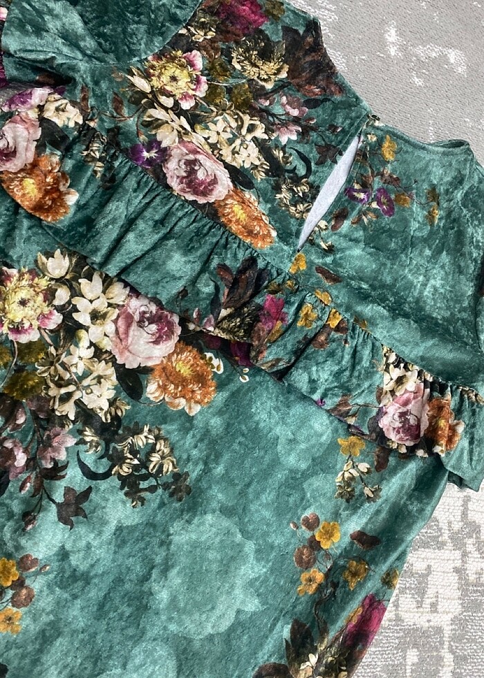 Marka inde kadife desenli - Görsel 5