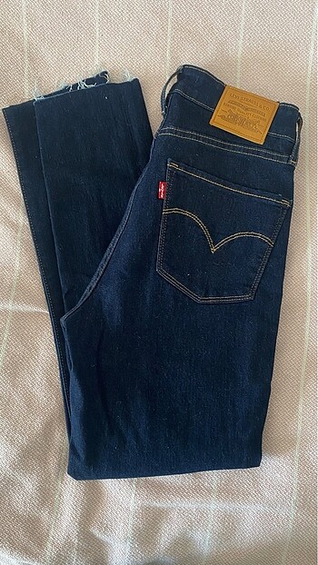 Levis jean
