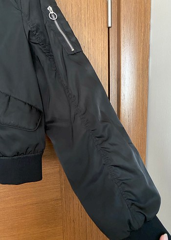 Pull and Bear Düğmeli Siyah Kadın Bomber Ceket