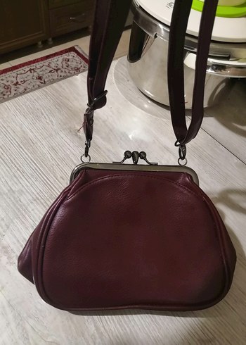 Bordo Deri Tokalı Vintage Kadın Çanta